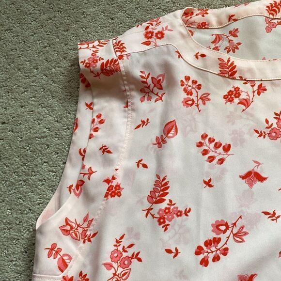 Ann Taylor factory floral blouse. Size Large. - Picture 6 of 11